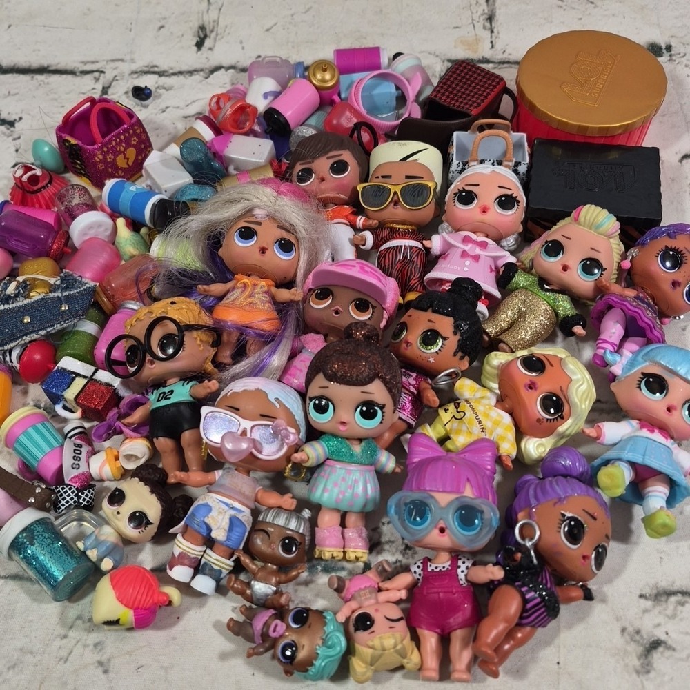 LOL Surprise‎ Dolls Large Lot With Clothes Shoes Accessories